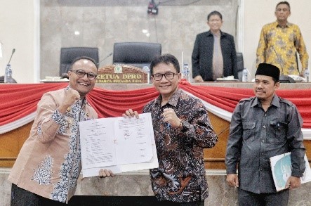 Rapat Paripurna DPRD, Persetujuan dan Penandatanganan Raperda Tentang Perubahan APBD KUA dan PPAS Subang tahun 2024